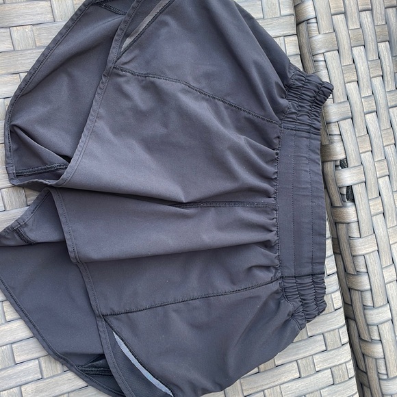 Lululemon Hotty hot shorts 4” - Picture 1 of 5